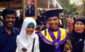 Syaweli graduating in Public Health from the University of Indonesia.  Education bring smiles and a bright future!
